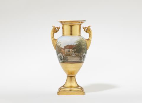 Königliche Porzellanmanufaktur Berlin KPM - A Berlin KPM porcelain vase with decor in the style of Eduard Gaertner
Rare view of the Lonicer summer house by Andreas Schlüter in front of the Köpenicker Tor in Wassergasse