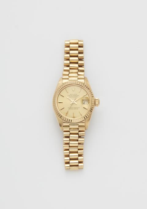 Rolex SA - An 18k yellow gold automatic Rolex datejust ladies wristwatch.