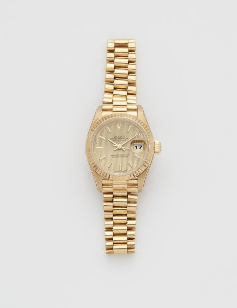 Rolex SA - An 18k yellow gold automatic Rolex Ladies Datejust wristwatch.
