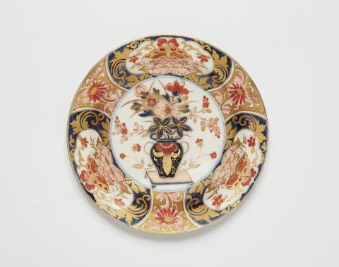  Meissen Royal Porcelain Manufactory - A Meissen porcelain plate with rare Imari decor