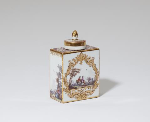  Meissen Royal Porcelain Manufactory - A Meissen porcelain tea caddy and cover with park landscapes