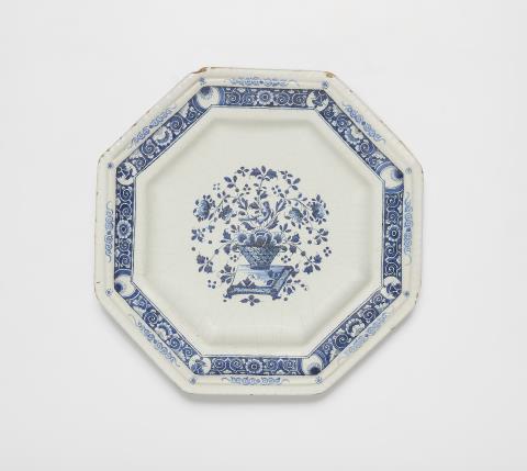  Strasbourg - An octagonal Strasbourg faience dish with lambrequin decor