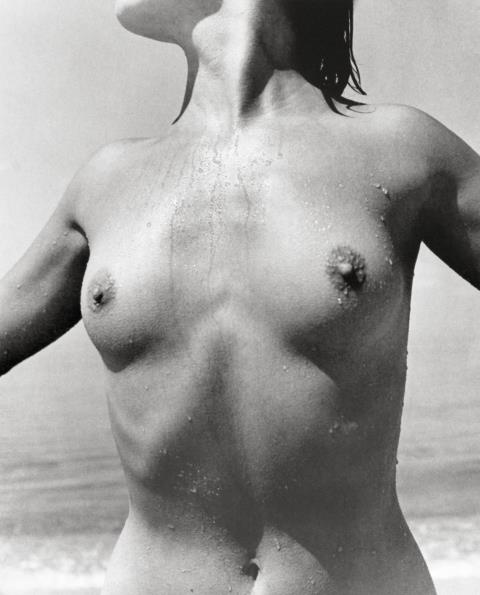 Fritz Henle - COMING OUT OF THE SEA
