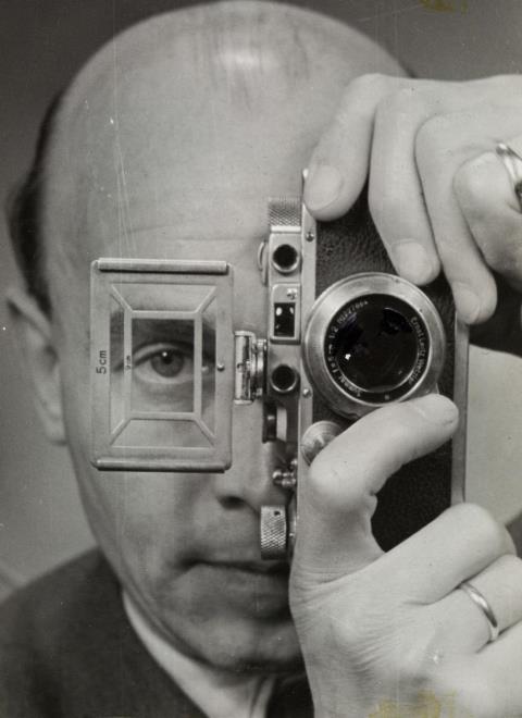 Otto Umbehr - SELF PORTRAIT WITH LEICA