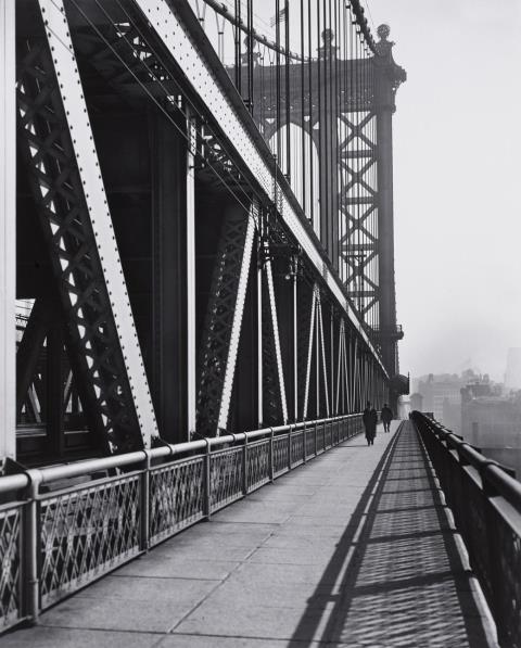 Berenice Abbott - Walkway, Manhattan Bridge, New York
