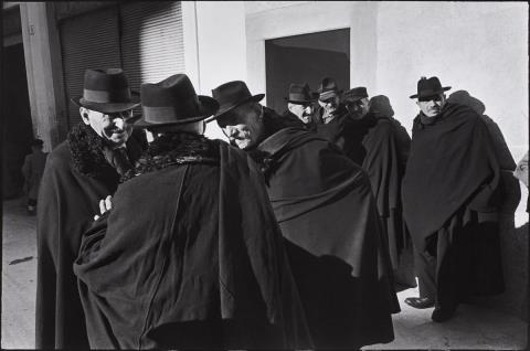 Henri Cartier-Bresson - Scanno, Abruzzes, Italie