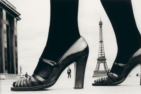 Frank Horvat - Shoe and Eiffel tower, Paris